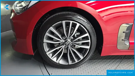 KIA STINGER 2.0 TURBO 2WD