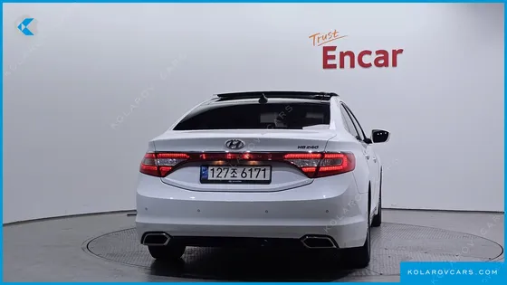 HYUNDAI GRANDEUR HG240 MODERN