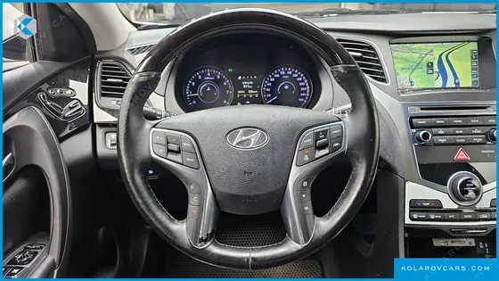HYUNDAI GRANDEUR HG240 MODERN