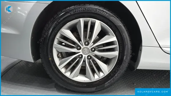 HYUNDAI GRANDEUR HG240 MODERN COLLECTION