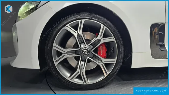 KIA STINGER 3.3 TURBO AWD