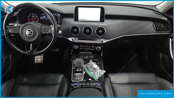 KIA STINGER 2.0 TURBO 2WD