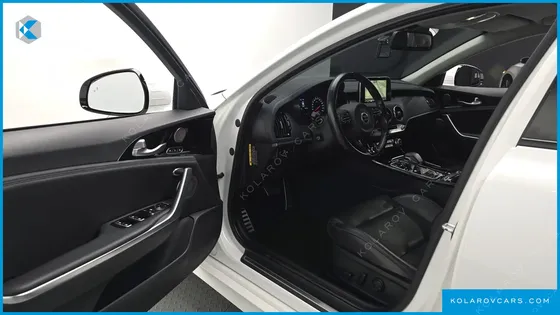 KIA STINGER 2.0 TURBO 2WD