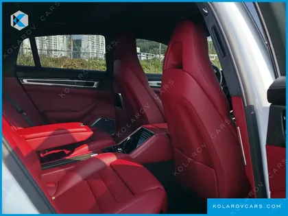 PORSCHE PANAMERA 4.0 TURBO