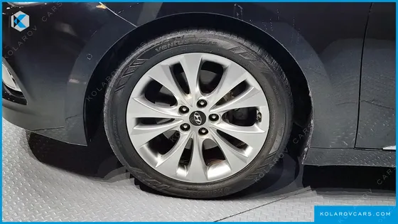 HYUNDAI GRANDEUR HG300 ROYAL