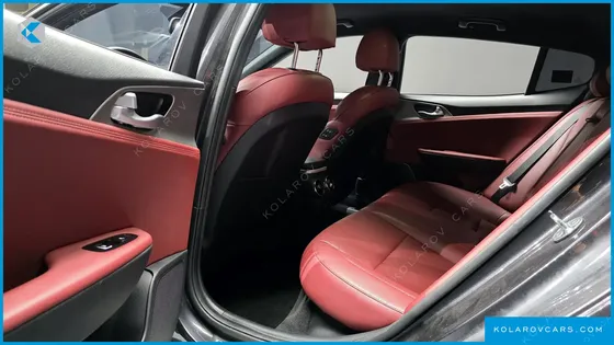 KIA STINGER 2.0 TURBO AWD