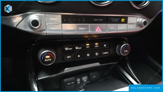 KIA STINGER 2.0 TURBO AWD