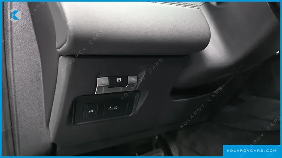 LAND ROVER DISCOVERY SPORT P250 SE