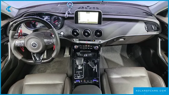 KIA STINGER 3.3 TURBO AWD