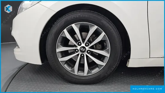 HYUNDAI GRANDEUR HG240 LUXURY