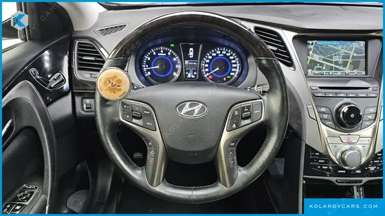 HYUNDAI GRANDEUR HG240 LUXURY