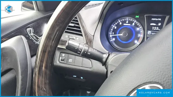 HYUNDAI GRANDEUR HG240 LUXURY