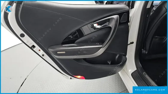 HYUNDAI GRANDEUR HG240 LUXURY