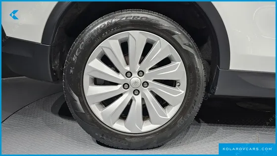 LAND ROVER DISCOVERY SPORT D180 SE