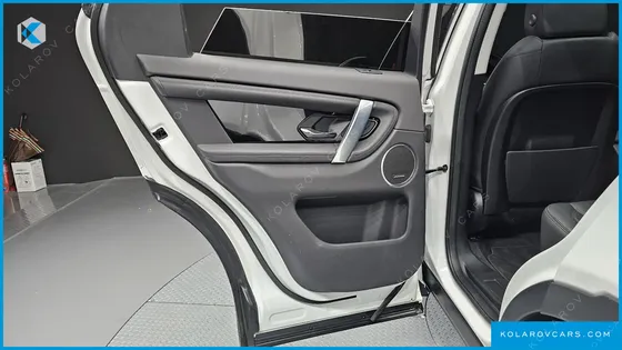 LAND ROVER DISCOVERY SPORT D180 SE