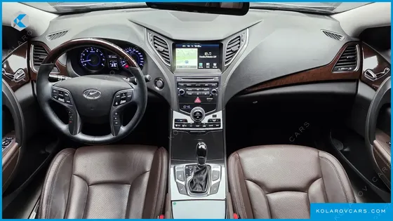 HYUNDAI GRANDEUR HG240 MODERN