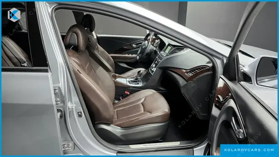 HYUNDAI GRANDEUR HG240 MODERN