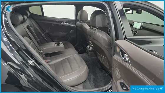 KIA STINGER 3.3 TURBO 2WD