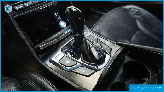 HYUNDAI GRANDEUR HG300 PREMIUM