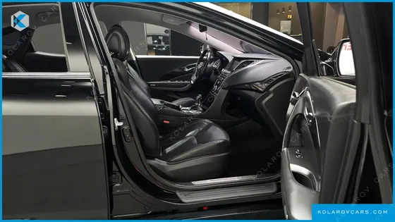 HYUNDAI GRANDEUR HG300 PREMIUM