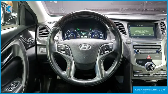 HYUNDAI GRANDEUR HG300 PREMIUM