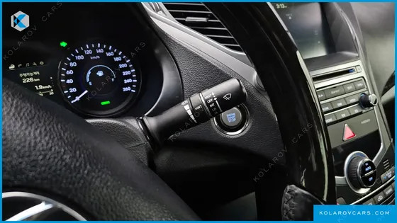 HYUNDAI GRANDEUR HG300 PREMIUM