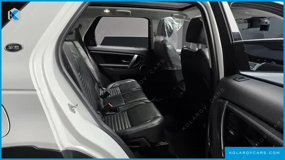 LAND ROVER DISCOVERY SPORT D180 SE