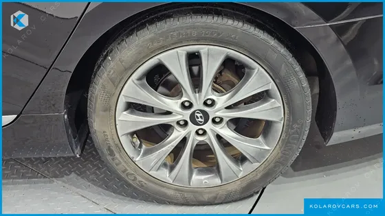 HYUNDAI GRANDEUR HG300 NOBLE