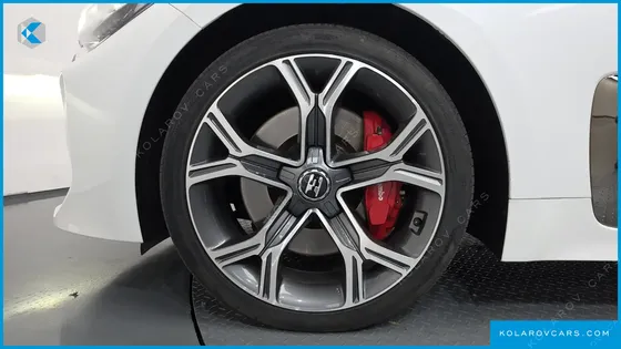KIA STINGER 3.3 TURBO AWD