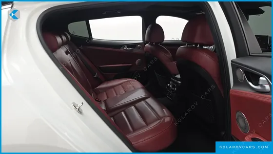 KIA STINGER 3.3 TURBO AWD