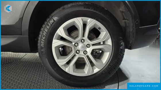 LAND ROVER DISCOVERY SPORT D200 S