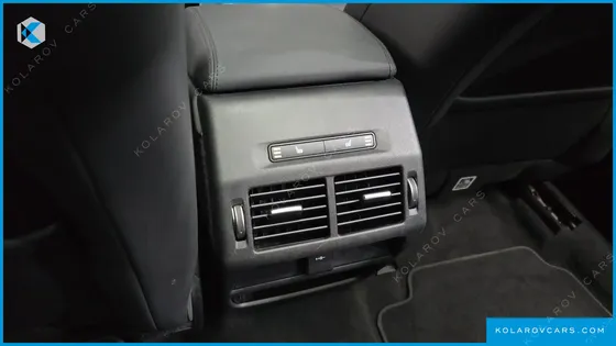 LAND ROVER DISCOVERY SPORT D200 S