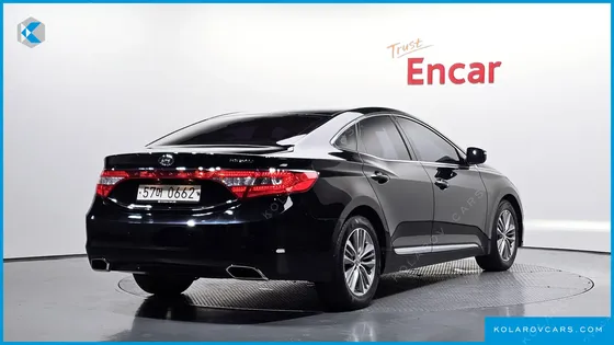 HYUNDAI GRANDEUR HG240 MODERN