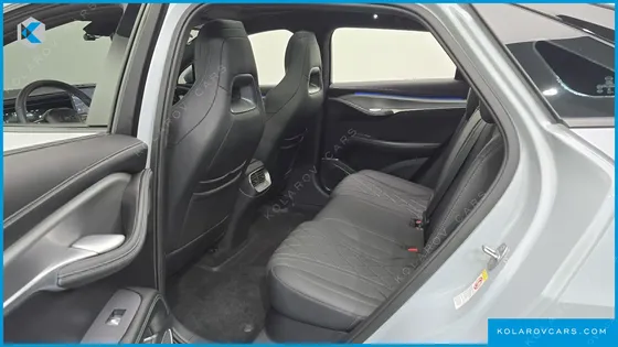 BYD SEALION 7 BASE