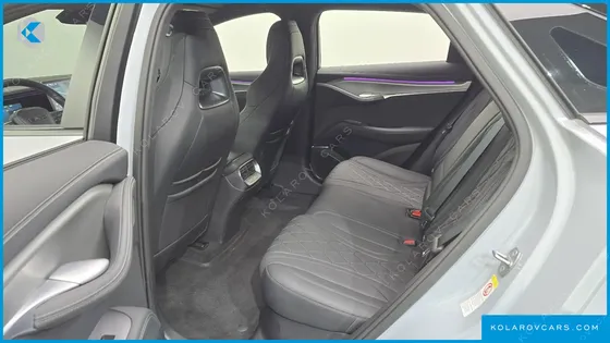 BYD SEALION 7 BASE