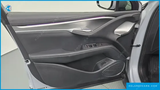 BYD SEALION 7 BASE