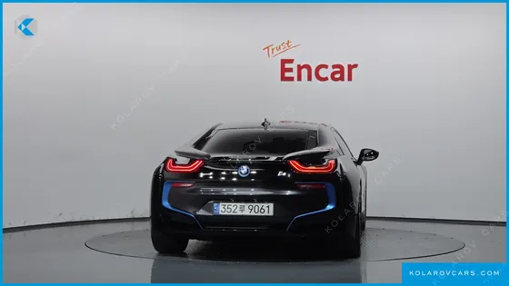 BMW I8 COUPE
