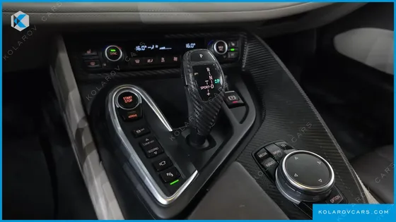 BMW I8 COUPE