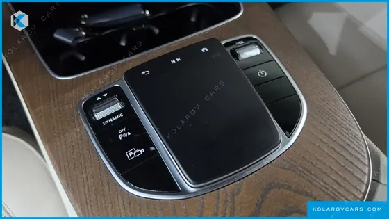 MERCEDES E-CLASS E300E 4MATIC EXCLUSIVE