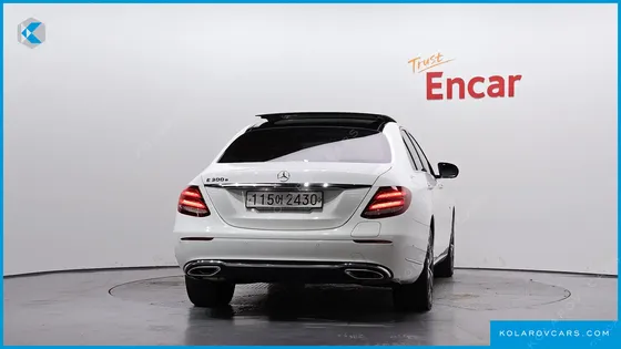 MERCEDES E-CLASS E300E EXCLUSIVE