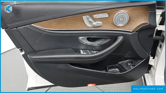 MERCEDES E-CLASS E300E EXCLUSIVE