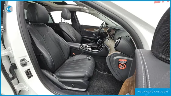 MERCEDES E-CLASS E300E EXCLUSIVE