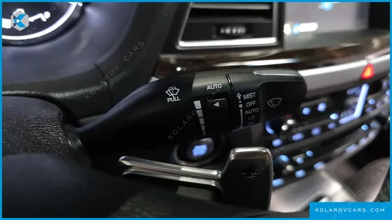 HYUNDAI GENESIS G330 PREMIUM AWD