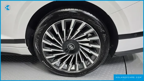 HYUNDAI GRANDEUR 2,5 GASOLINE 2WD