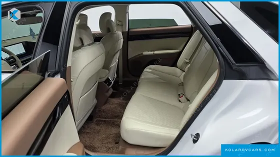 HYUNDAI GRANDEUR 2,5 GASOLINE 2WD