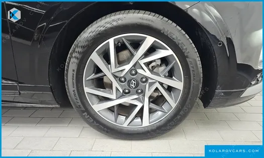HYUNDAI GRANDEUR 2,5 GASOLINE 2WD