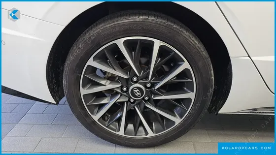 HYUNDAI SONATA INSPIRATION