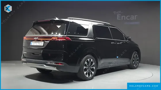 KIA CARNIVAL DIESEL 9-SEATER SIGNATURE