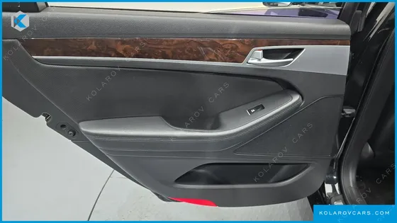 HYUNDAI GENESIS G330 MODERN AWD