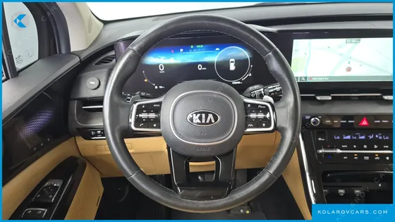 KIA CARNIVAL GASOLINE 9-SEATER SIGNATURE